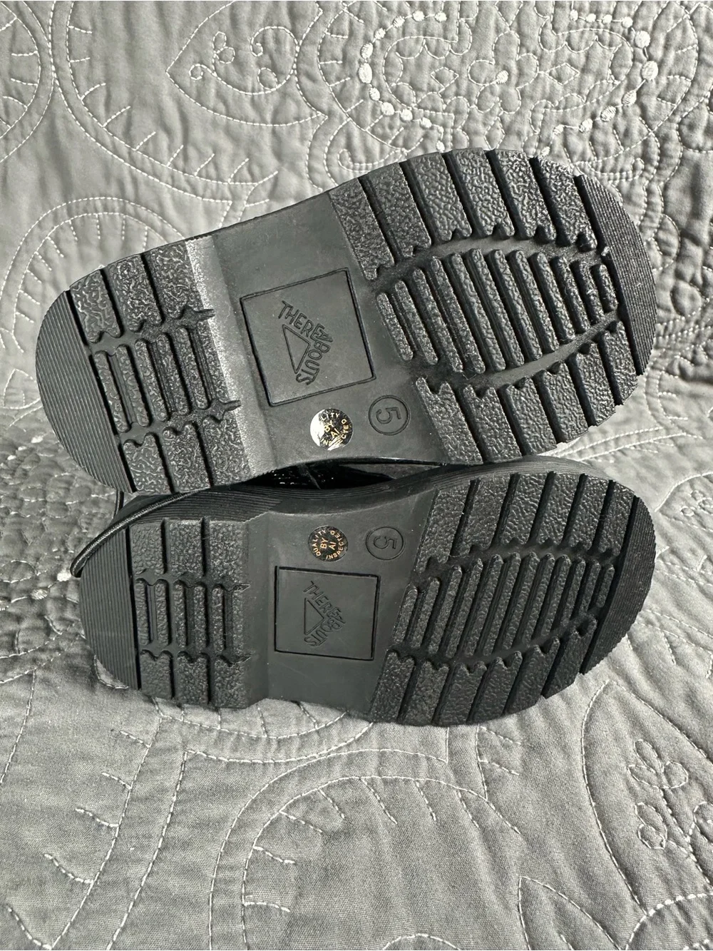 Thereabouts Toddler Girls Lil Reese Black Glittery Combat Boots NWT Size 5